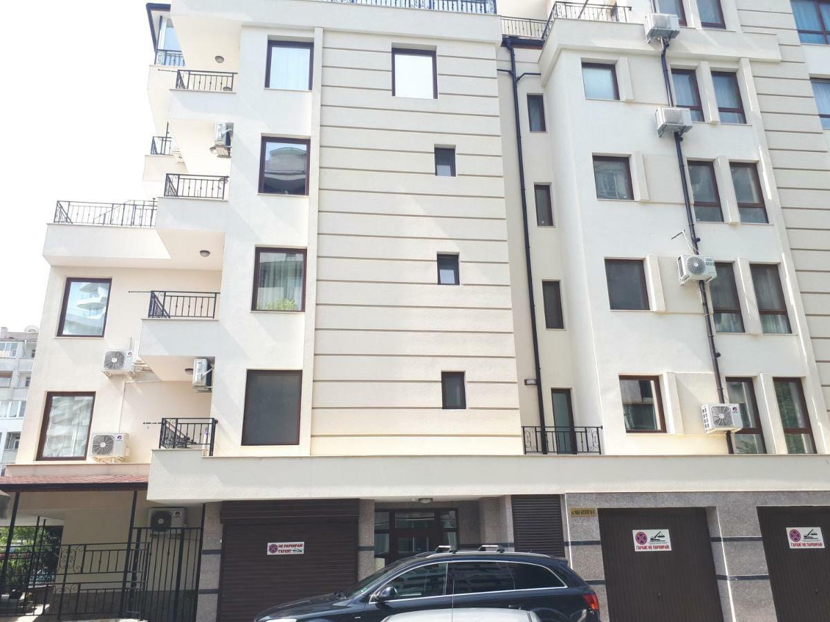 בורגאס Apartments Flora 1 מראה חיצוני תמונה