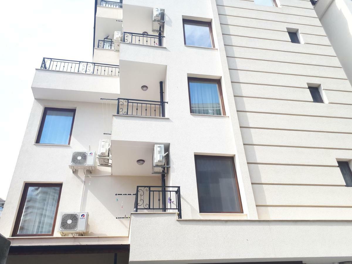 בורגאס Apartments Flora 1 מראה חיצוני תמונה