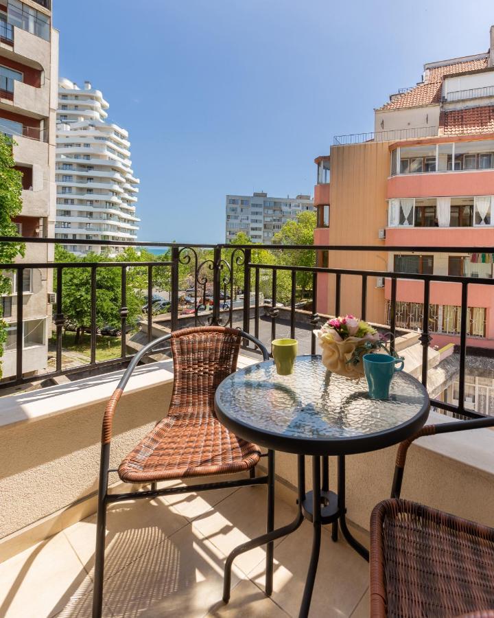 בורגאס Apartments Flora 1 מראה חיצוני תמונה