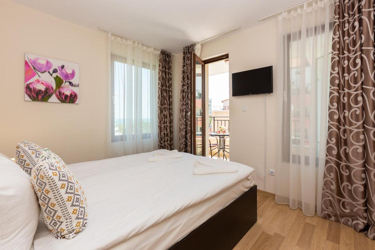 בורגאס Apartments Flora 1 מראה חיצוני תמונה