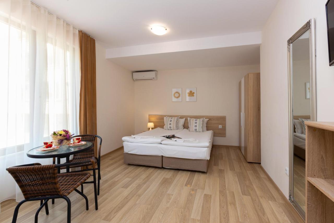 בורגאס Apartments Flora 1 מראה חיצוני תמונה