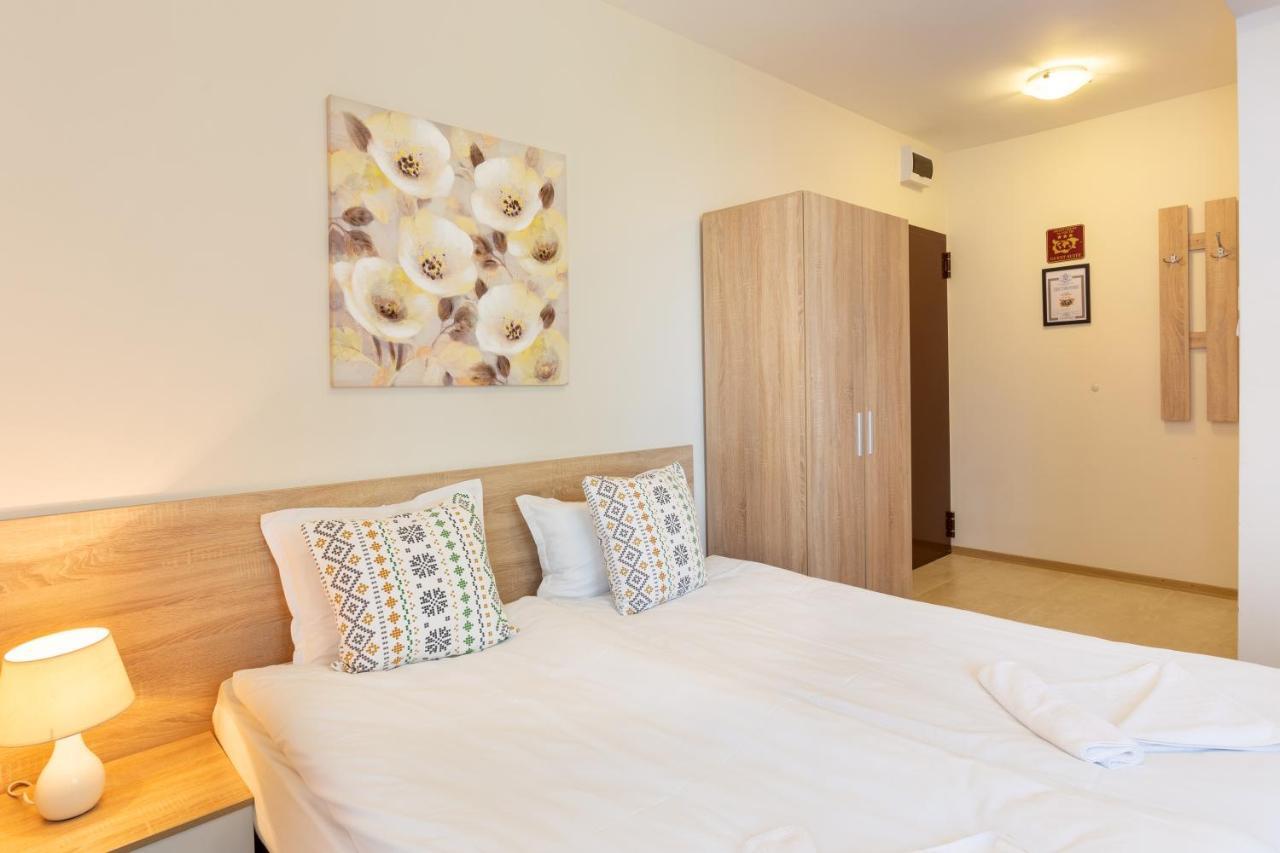 בורגאס Apartments Flora 1 מראה חיצוני תמונה