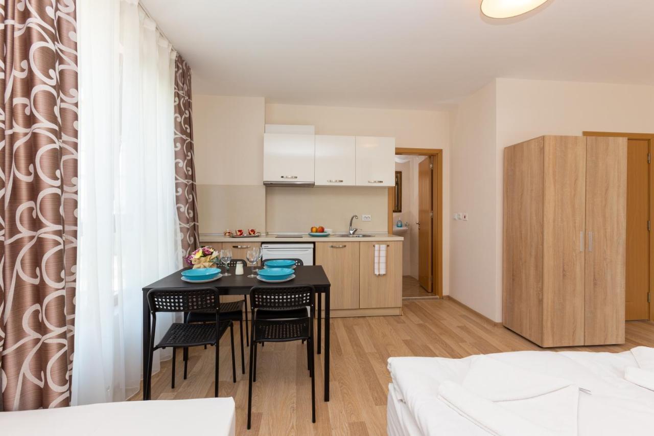 בורגאס Apartments Flora 1 מראה חיצוני תמונה