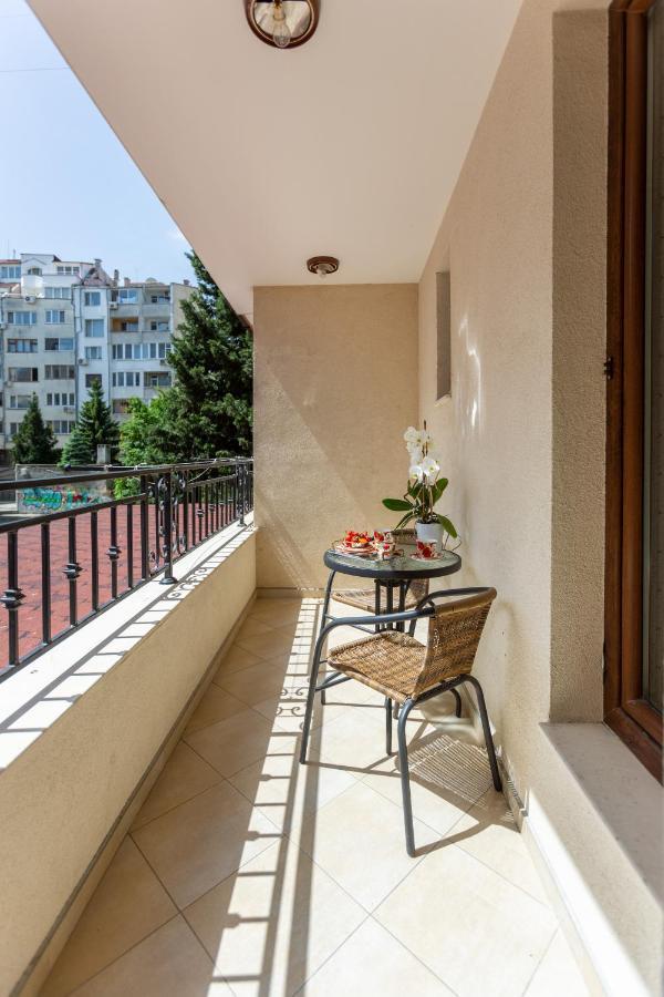 בורגאס Apartments Flora 1 מראה חיצוני תמונה