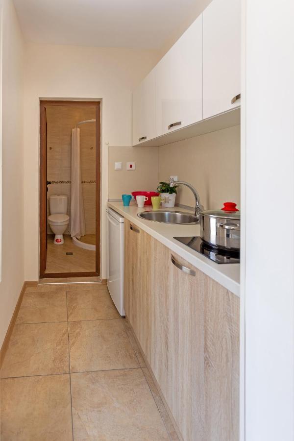בורגאס Apartments Flora 1 מראה חיצוני תמונה