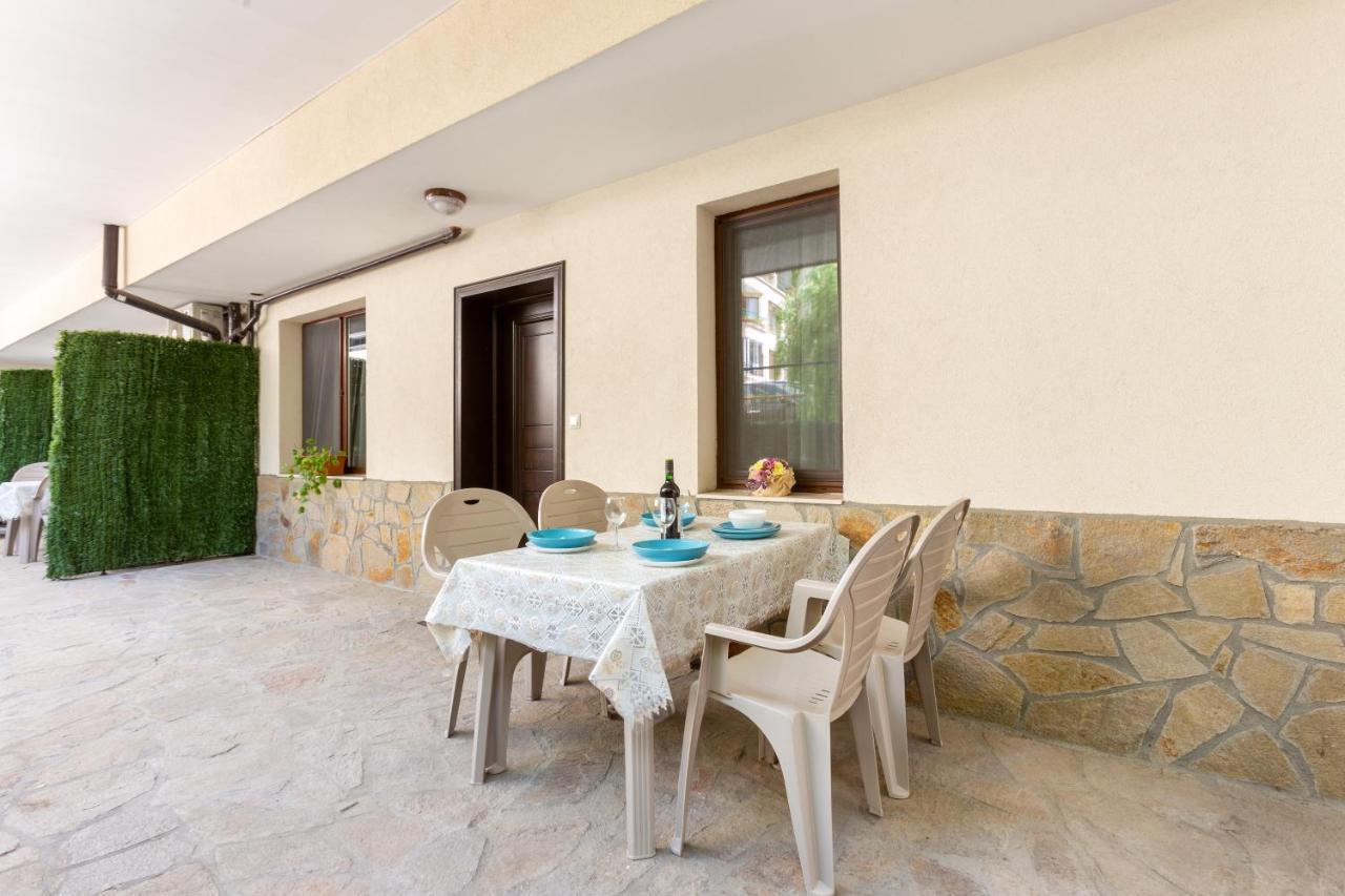 בורגאס Apartments Flora 1 מראה חיצוני תמונה